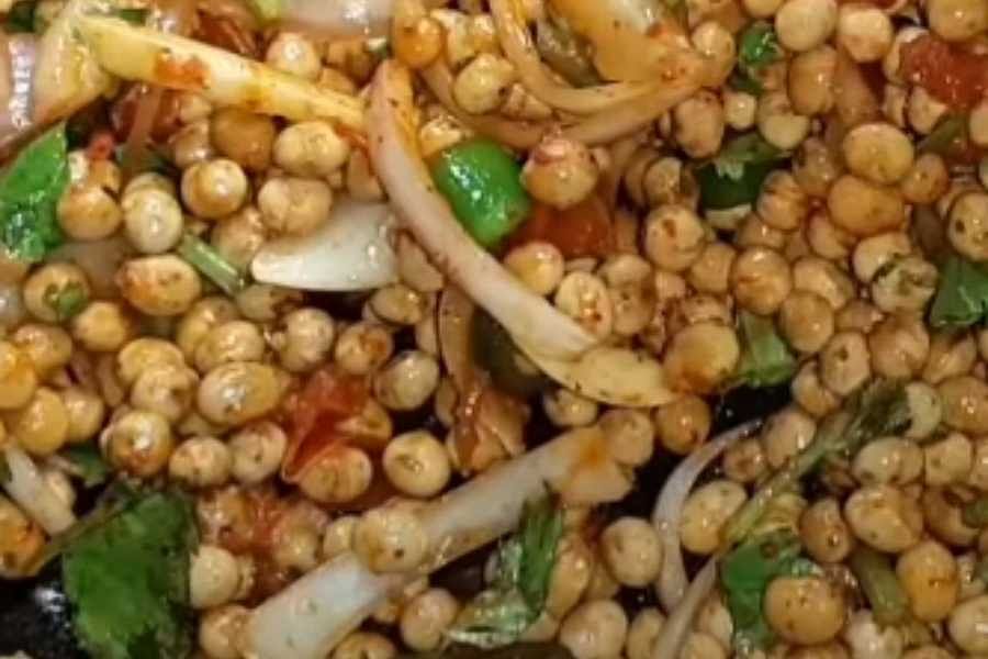 Bhatmas Sadeko (Spicy Soyabean Salad) – a Nepali Favourite!